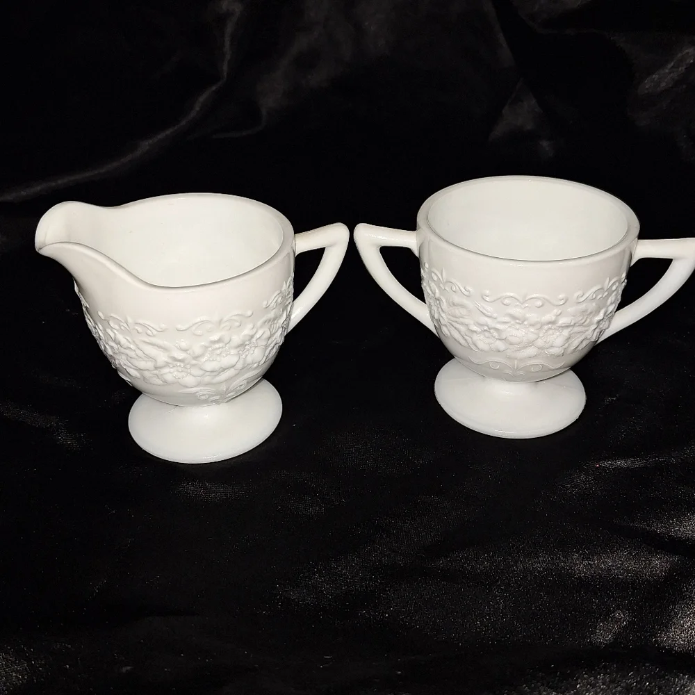 Vintage Indian Co. Pressed Milk Glass~Sugar Bowl and Creamer Set~Orange Blossom